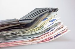 Carteira cheia com restituição IR 2021